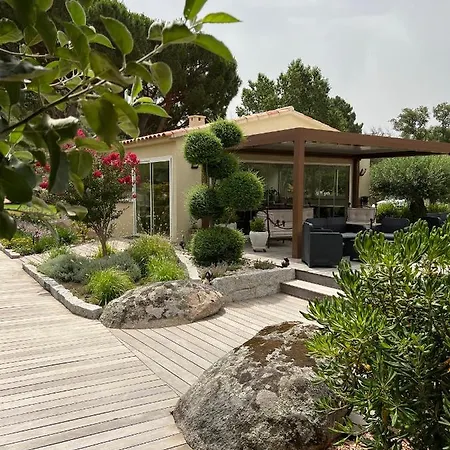ゲストハウス Les Jardins De Santa Giulia - Charmante D'hote 1 *