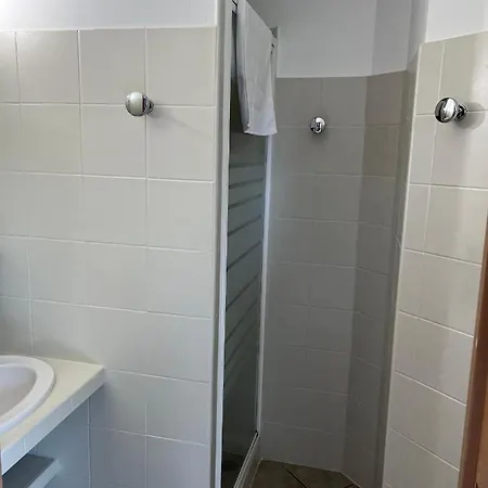 Les Jardins De Santa Giulia - Charmante Dhte 1 Pensionat 3*